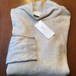 Men’s lightweight mock neck sweater